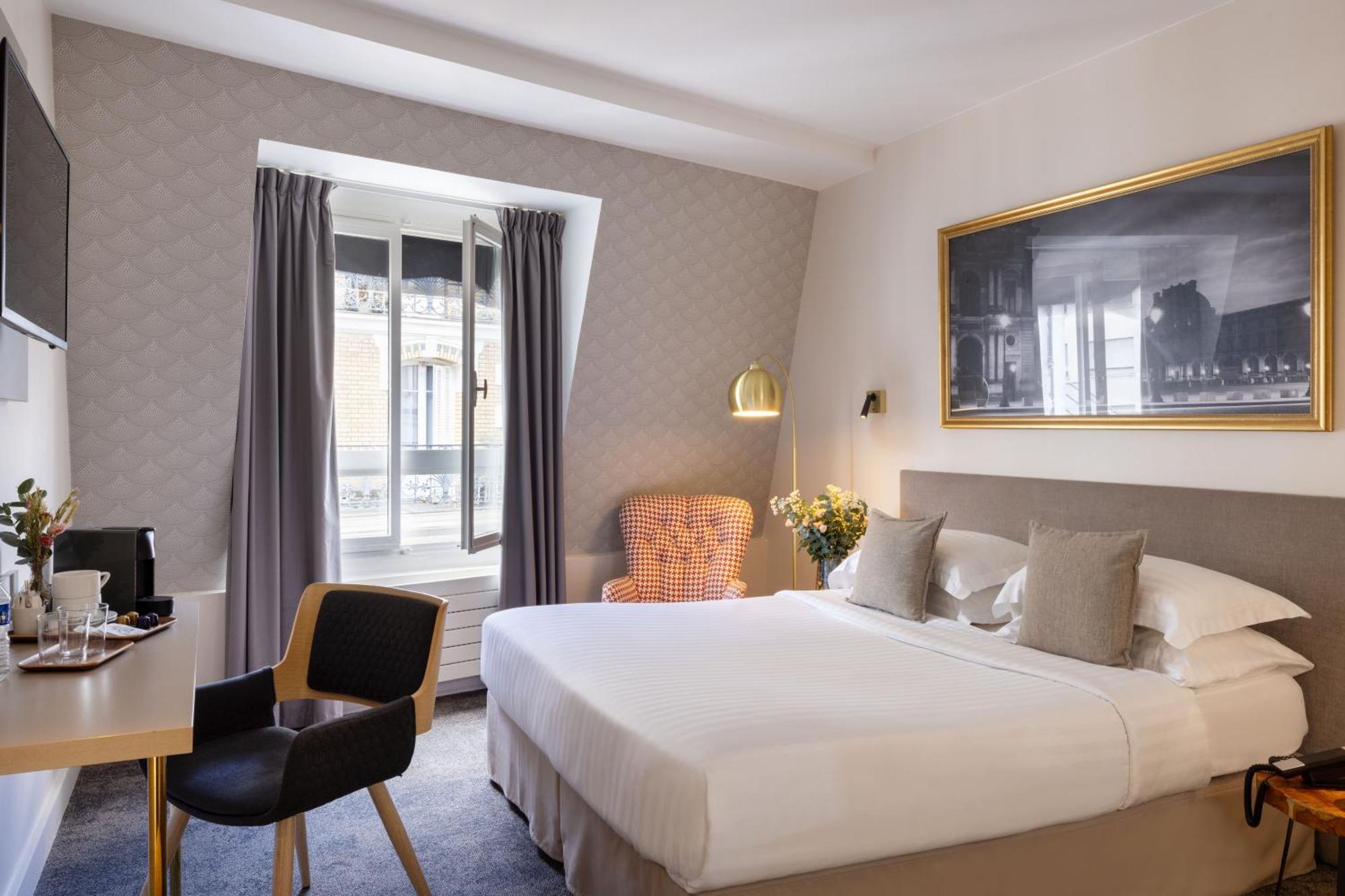 Superior Room Queen Bed